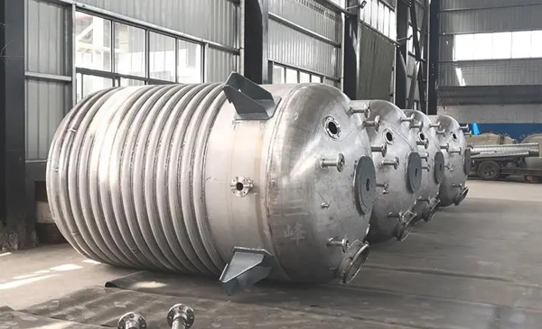 高压反应釜.jpg